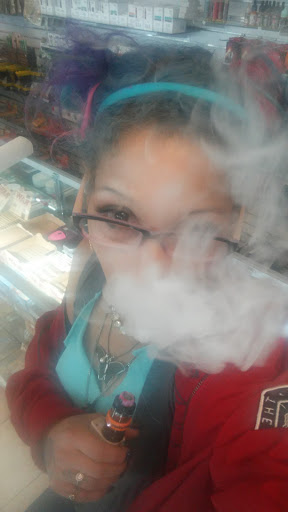 Tobacco Shop «Franklin Smoke Shop», reviews and photos, 24 East Central Street, Franklin, MA 02038, USA