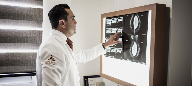 Dr. Salvador Hernandez - Dr. Salvador Hernandez