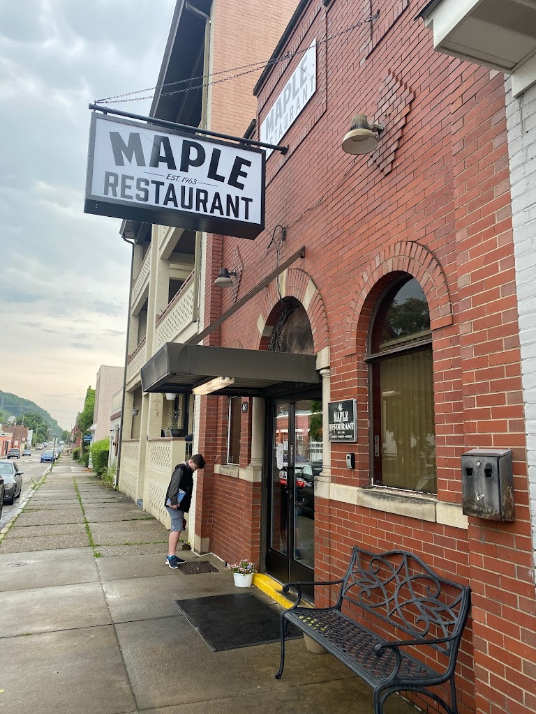 Maple Restaurant 15003