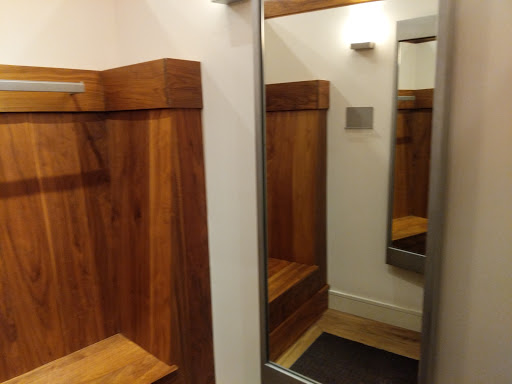 Clothing Store «Eddie Bauer», reviews and photos, 6290 S Main St, Aurora, CO 80016, USA