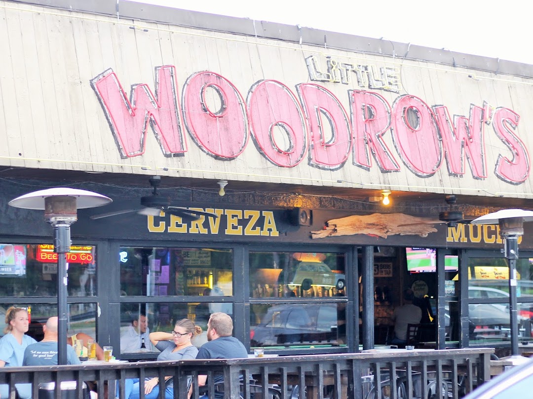 Little Woodrows Bellaire Bar & Grill