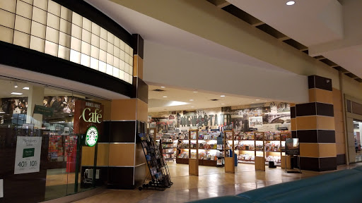 Book Store «Barnes & Noble», reviews and photos, 5132 W Saginaw Hwy, Lansing, MI 48917, USA