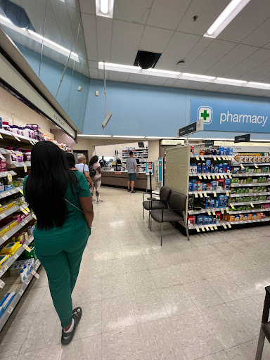 Walgreens, 13550 W Nine Mile Rd, Oak Park, MI 48237, USA, 