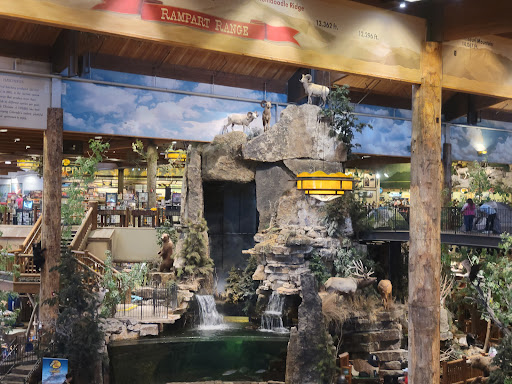 Outdoor Sports Store «Bass Pro Shops», reviews and photos, 7970 Northfield Blvd, Denver, CO 80238, USA