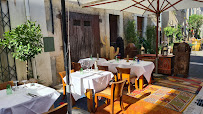 Atmosphère du Restaurant de spécialités d'Afrique du Nord La Pigeot à Valbonne - n°17