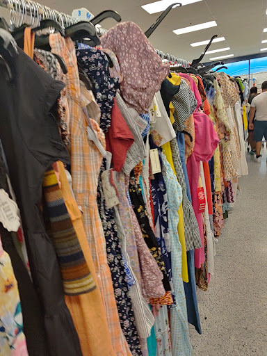 Clothing Store «Ross Dress for Less», reviews and photos, 926 Airport Center Rd, Allentown, PA 18109, USA