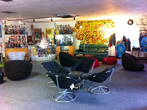 Tobacco Shop «Smoke Signals Pipe & Tobacco», reviews and photos, 3 Main St, Dover, NH 03820, USA