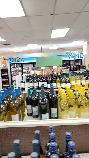 Liquor Store «UXBRIDGE LIQUORS», reviews and photos, 158 N Main St, Uxbridge, MA 01569, USA