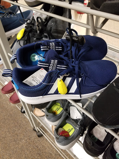 Shopping Mall «Stratford Square Mall», reviews and photos, 152 Stratford Dr, Bloomingdale, IL 60108, USA