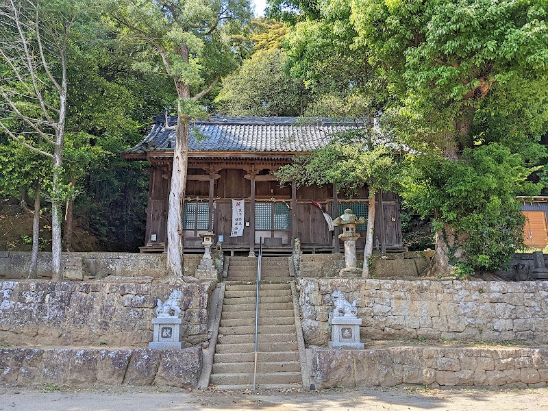 八幡神社（徳倉）