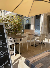 Atmosphère du Crêperie Le L Crêperie à Villeneuve-lès-Avignon - n°2