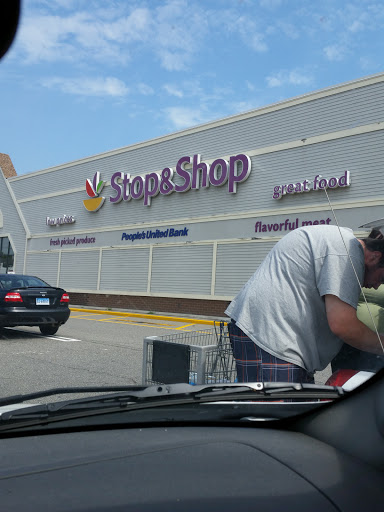 Grocery Store «Super Stop & Shop», reviews and photos, 1391 Main St, Willimantic, CT 06226, USA