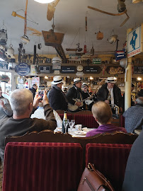 Atmosphère du Café et restaurant de grillades Café de l’étoile : Bar, Brasserie, Restaurant à Fismes - n°4