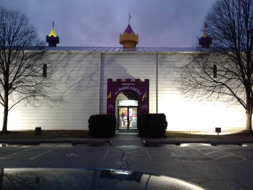 Amusement Center The Magic Castle Reviews And Photos 4990 Wilmington Pike Dayton Oh