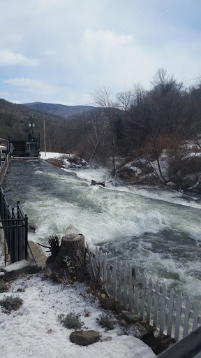 Ice Cream Shop «The Mill Fudge Factory», reviews and photos, 2 Central St, Bristol, NH 03222, USA