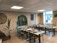 Atmosphère du Restaurant français Le Relais Du Pont De Vere à Caligny - n°1