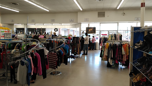 Thrift Store «Quality Thrift Store», reviews and photos, 5133 S Peoria Ave, Tulsa, OK 74105, USA