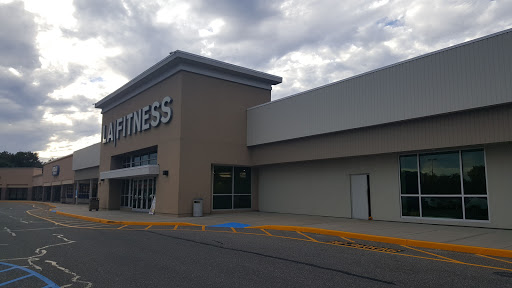 Gym «LA Fitness», reviews and photos, 455 Park Ave, Lindenhurst, NY 11757, USA