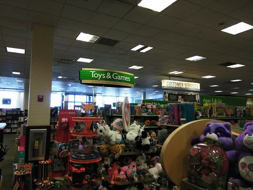 Book Store «Barnes & Noble», reviews and photos, 102 Commons Dr, Geneva, IL 60134, USA