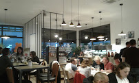 Atmosphère du Restaurant italien Little Italy Factory à Saint-Maximin - n°10