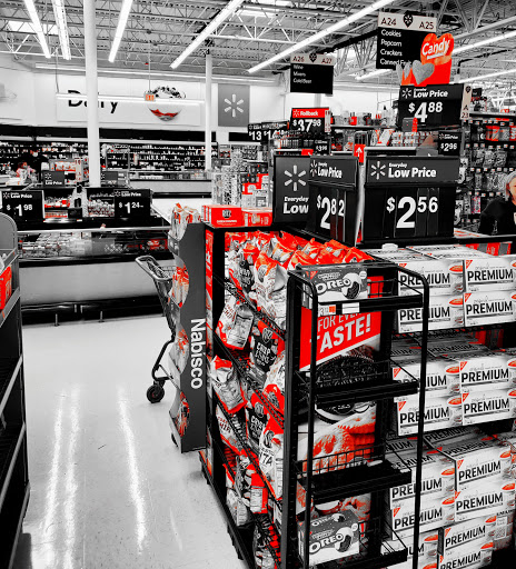 Department Store «Walmart Supercenter», reviews and photos, 4115 E Lincoln Way, Sterling, IL 61081, USA