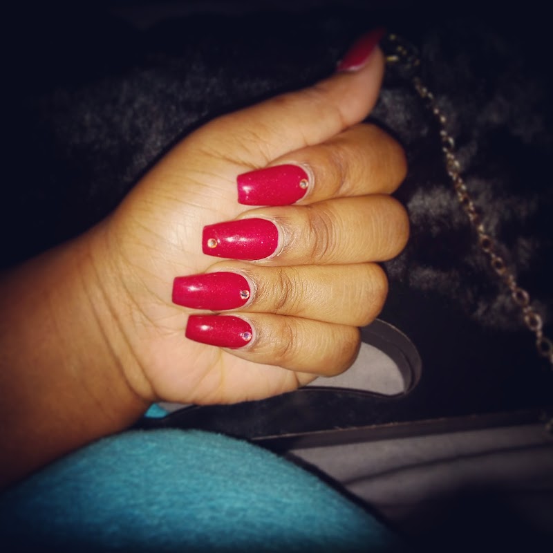 Queens Nail