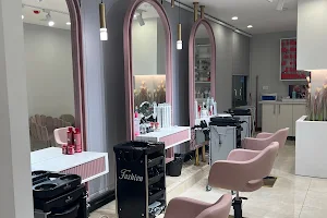Varvara Beauty Center image
