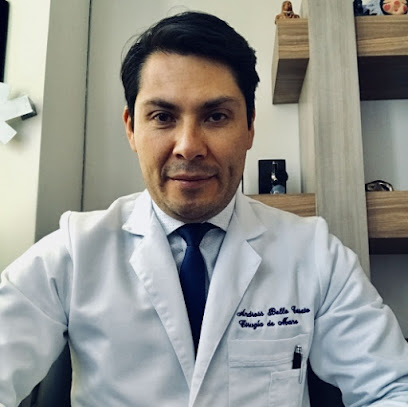 Dr. Andross Bello Carreto, Cirujano de la mano