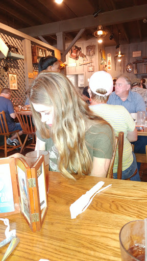 American Restaurant «Cracker Barrel Old Country Store», reviews and photos, 1780 E Center St, Madisonville, KY 42431, USA