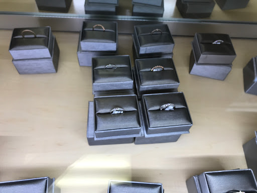 Jewelry Store «La Quinta: Jewel Master Jewelers», reviews and photos, 79-795 CA-111 #101, La Quinta, CA 92253, USA