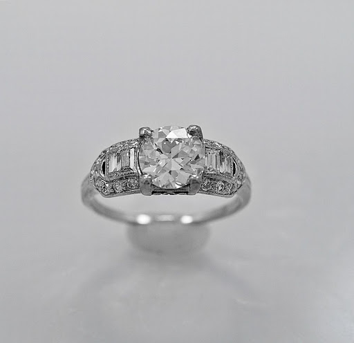 Jewelry Store «Gesner Estate Jewelry», reviews and photos, 1600 W Bay Dr, Largo, FL 33770, USA