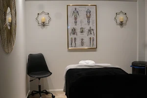 Muscle Med Clinic image