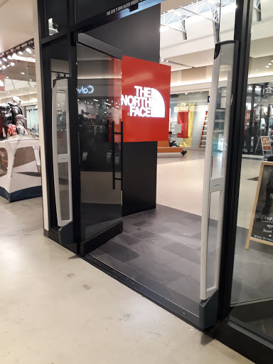 Clothing Store «The North Face Outlet», reviews and photos, 4410 Mills Cir, Ontario, CA 91764, USA