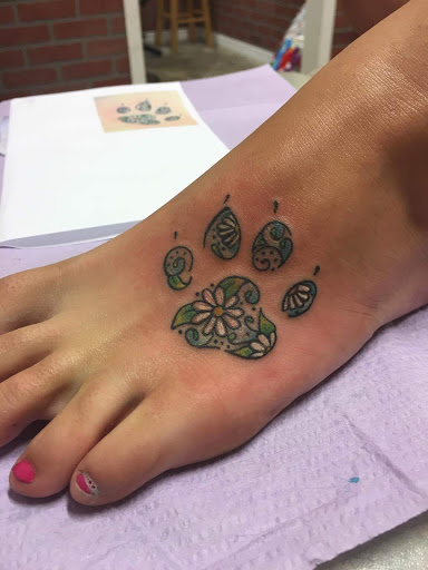 Tattoo Shop «The Lizard Lounge Tattoo Kissimmee», reviews and photos, 4519 S Orange Blossom Trail, Kissimmee, FL 34746, USA