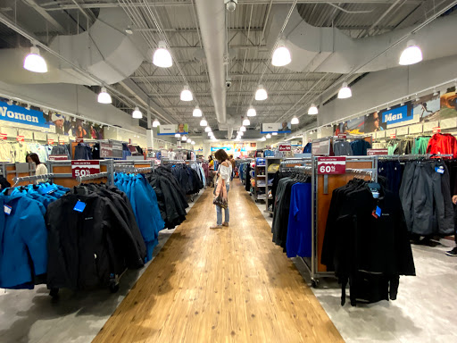 Sportswear Store «Columbia Sportswear Outlet at Ontario Mills», reviews and photos, 1 Mills Cir #342, Ontario, CA 91764, USA