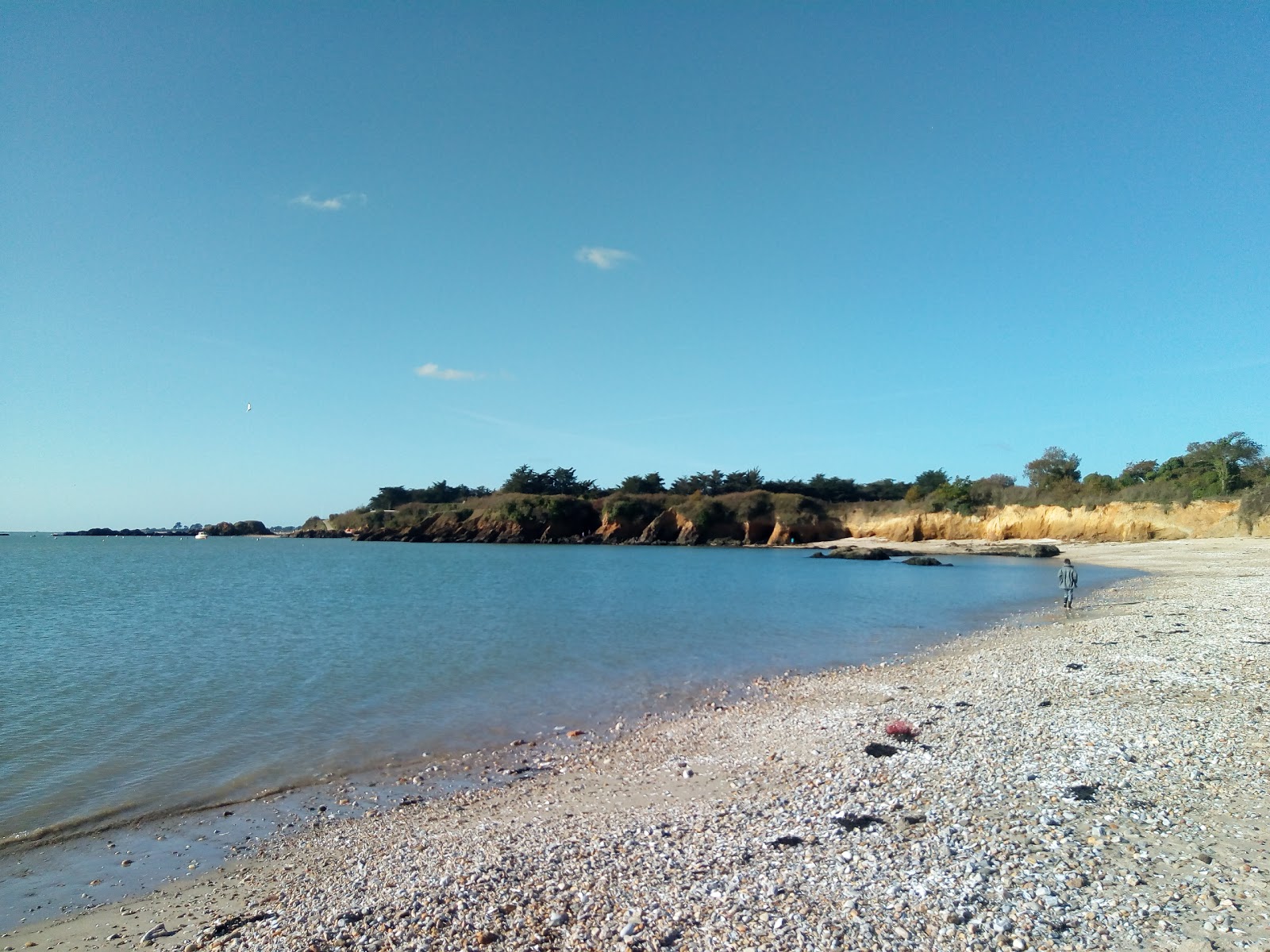 Photo de Plage de Bétahon avec l'eau turquoise de surface