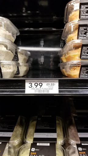 Supermarket «Publix Super Market at Oakhurst Plaza», reviews and photos, 9201 Oakhurst Rd, Seminole, FL 33776, USA