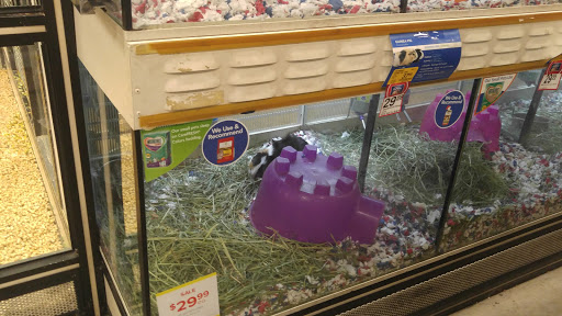 Pet Supply Store «PetSmart», reviews and photos, 2140 17th St, Santa Ana, CA 92705, USA