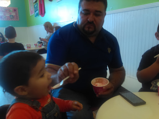 Frozen Yogurt Shop «Sweet Frog», reviews and photos, 9073 Staples Mill Rd, Henrico, VA 23228, USA