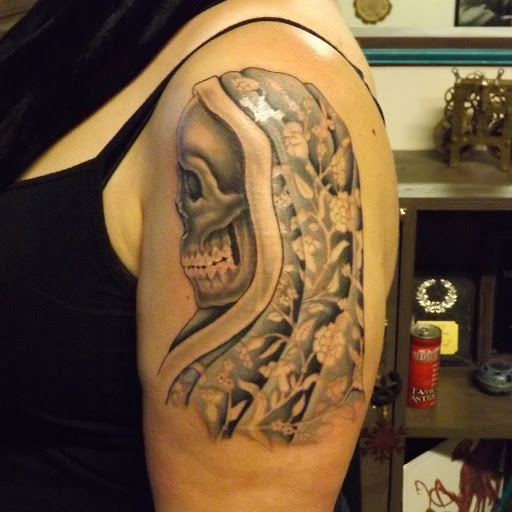 Tattoo Shop «Lucky Lotus Tattoo», reviews and photos, 1045 S Clinton Ave, Rochester, NY 14620, USA