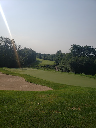 Golf Club «Public GolfCourse - Shining Rock», reviews and photos, 91 Clubhouse Ln, Northbridge, MA 01534, USA