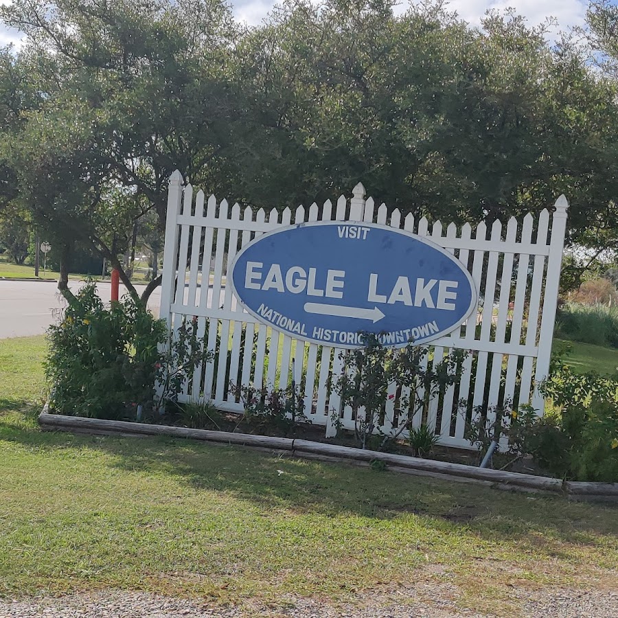 Sign of Eagle Lake