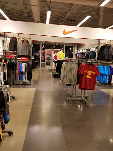 Clothing Store «Nike Factory Store», reviews and photos, 7105 Mills Civic Pkwy #140, West Des Moines, IA 50266, USA