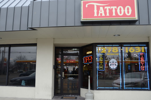 Tattoo Shop «Your Design Or Mine Tattoos», reviews and photos, 1993 Harrodsburg Rd, Lexington, KY 40504, USA