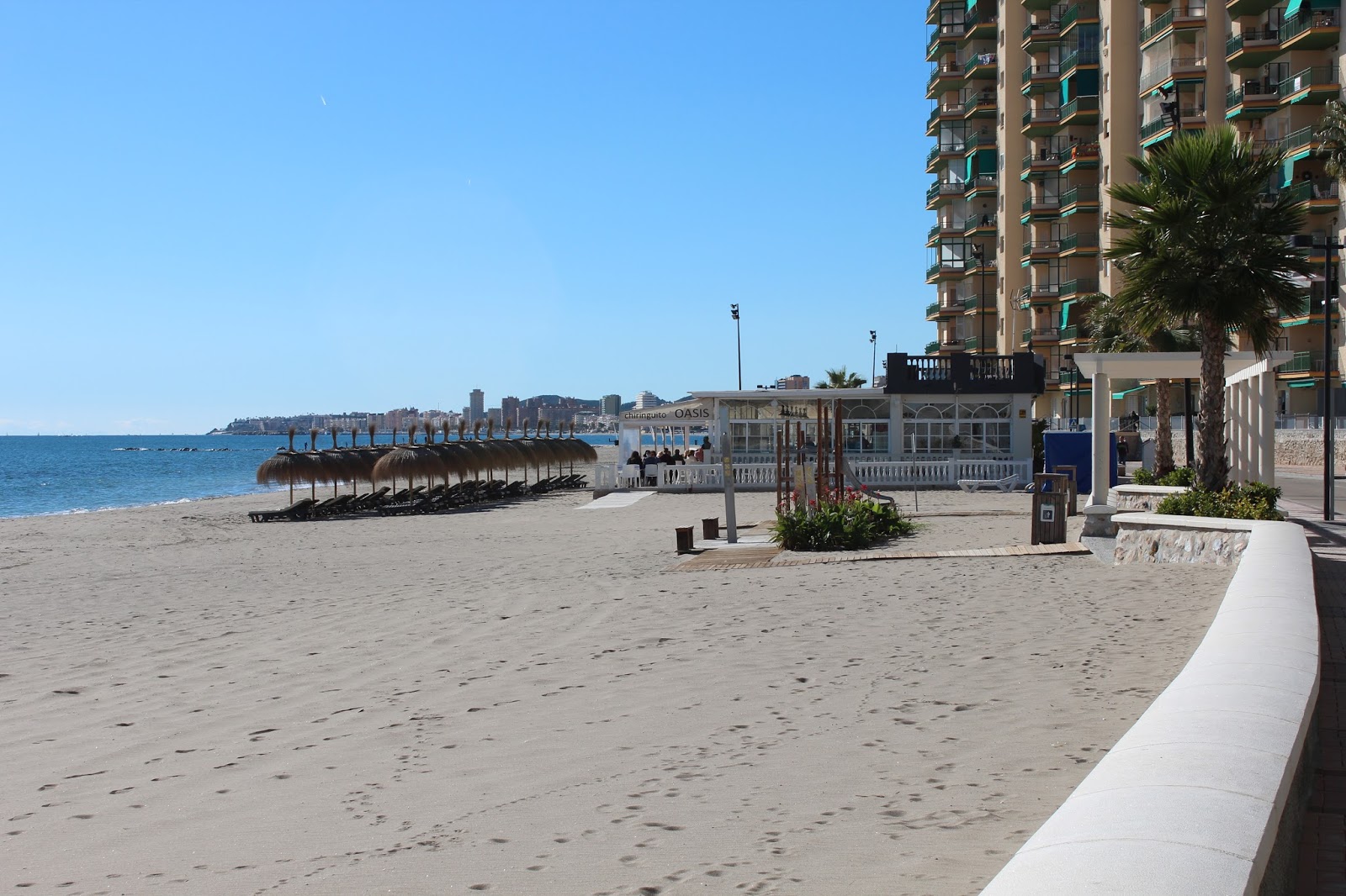 Playa Torreblanca'in fotoğrafı düz ve uzun ile birlikte