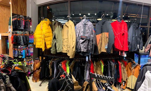 Ski Shop «Vertical Drop», reviews and photos, 110 S 2nd St j, Loveland, OH 45140, USA