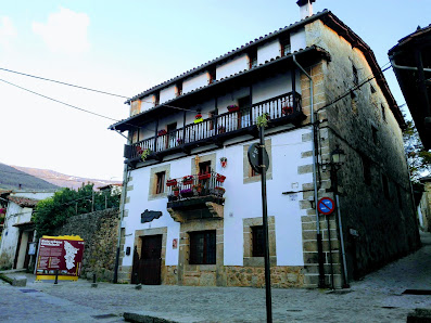 La Casa Chacinera C. Enrique Fraile, 48, 37710 Candelario, Salamanca, España