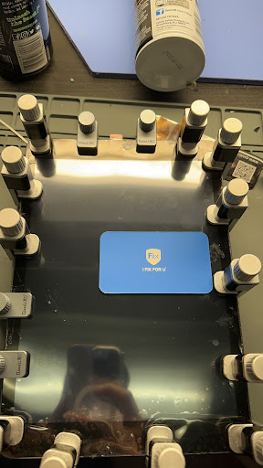 Cell Phone Repair Center-iPhone-Samsung- iPad-MacBook-LG-Motorola image