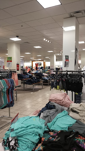 Cosmetics Store «SEPHORA», reviews and photos, 912 Brandon Town Center Dr, Brandon, FL 33511, USA