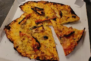 Pizzaiol et Mozzarel image